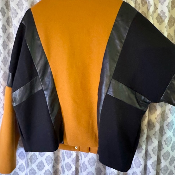 DKNY Colorblock Faux Leather Jacket – Size L - Picture 5 of 7